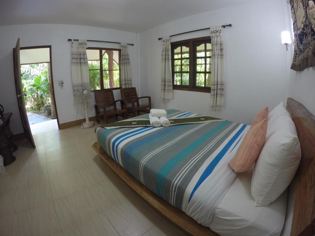 Khao Sok Holiday Resort Khao Sok National Park Екстер'єр фото